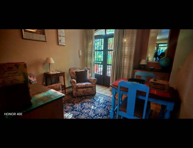 3 BEDROOM APARTMENT FOR SALE IN UVONGO BEACH